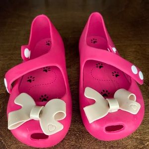 Pink Shoes with Bows